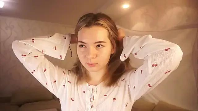 MarlinVarian from StripChat is Freechat