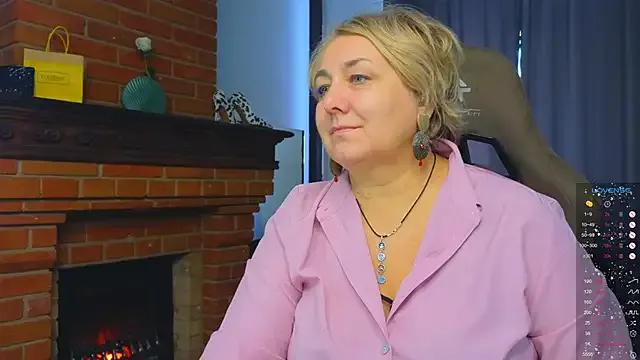 Marta_Wils from StripChat is Freechat