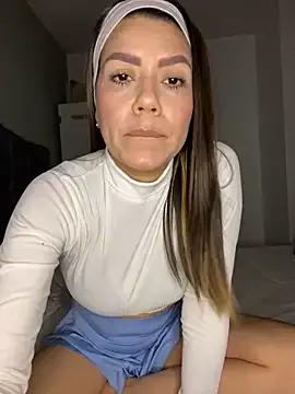 martina_contreras from StripChat is Freechat