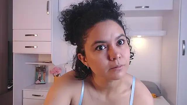 MartiRuis10 from StripChat is Freechat