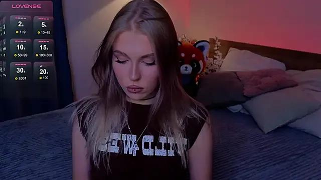 Checkout girls naked models with similar nickname. Cute sexy Free Models.