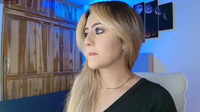 MaryMoon_ from StripChat is Freechat