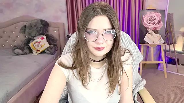 MaryMoorre from StripChat is Freechat