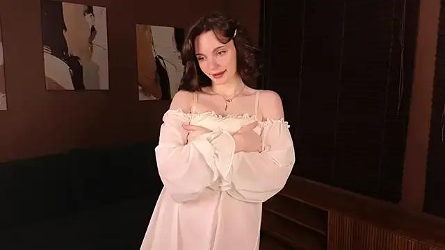 MaryNoir from StripChat is Freechat