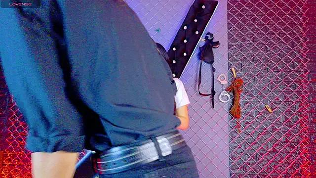 Master_king_leonidas_bdsm from StripChat is Freechat