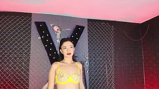 Master_king_leonidas_bdsm from StripChat is Freechat