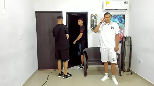 Masters_sexx from StripChat is Freechat