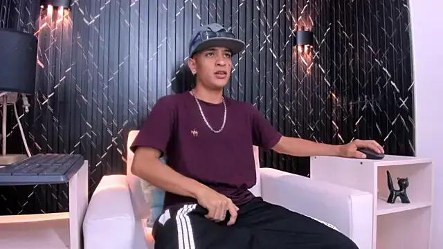 Matt_Ruso from StripChat is Freechat