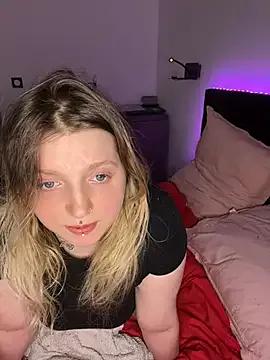 matyldezoot from StripChat is Freechat