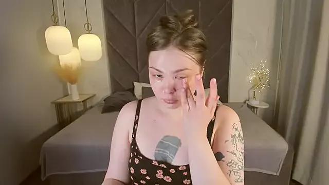 Checkout girls naked models with similar nickname. Cute sexy Free Models.