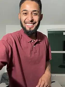 Mdbeveryda from StripChat is Freechat