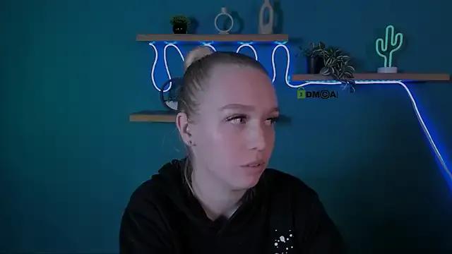 megan_cold from StripChat is Freechat