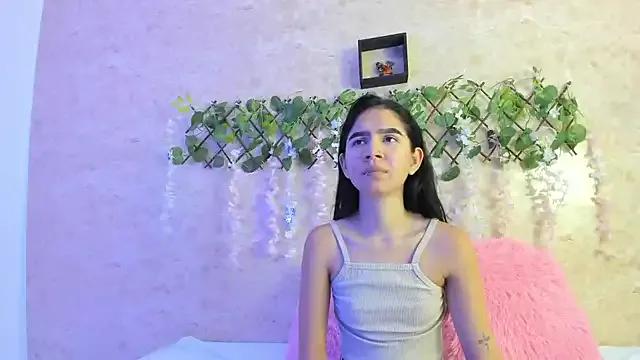 megan_samiri from StripChat is Freechat