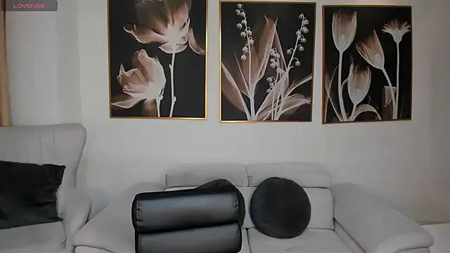 MeganCross1 from StripChat is Freechat