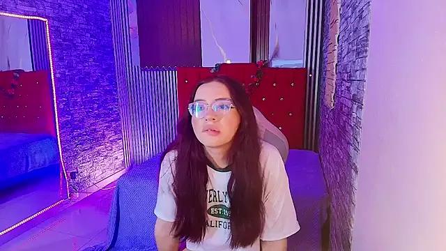 megansweet303av from StripChat is Freechat