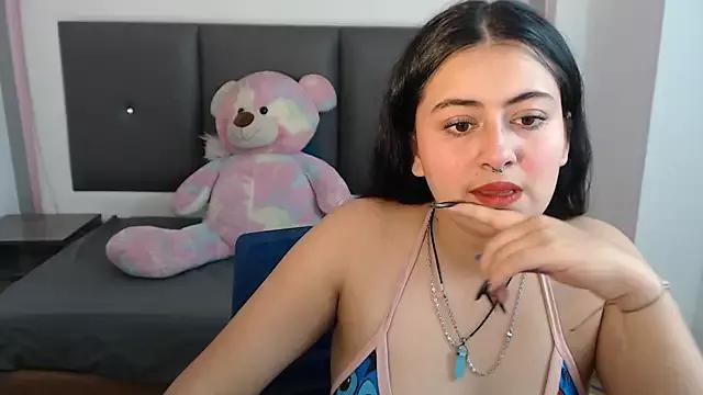 melani_fx from StripChat is Freechat