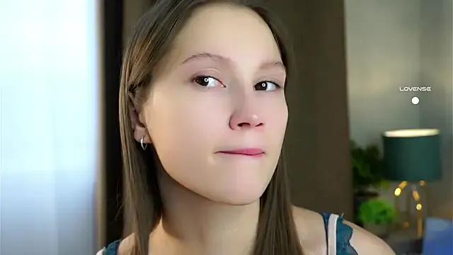 MelaniSeiver from StripChat is Freechat