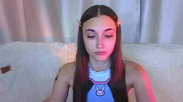 MelissaPristine from StripChat is Freechat