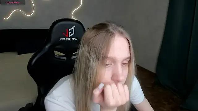 mellisadream from StripChat is Freechat