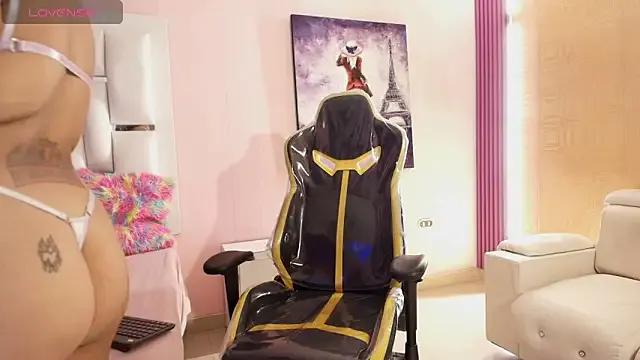 Melussa_liss from StripChat is Freechat