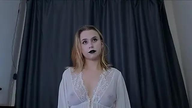 MeowMystaa from StripChat is Freechat