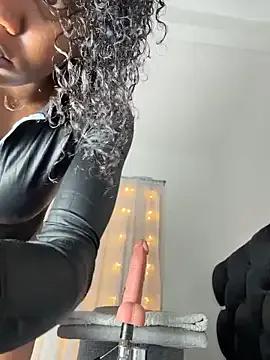 MerliaSsomer from StripChat is Freechat