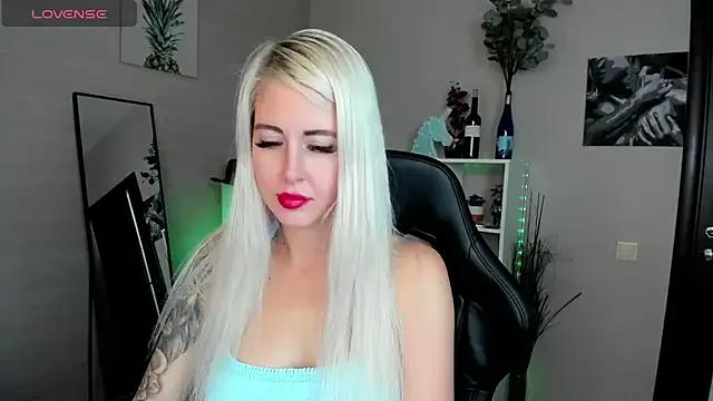 Mermaid_N from StripChat