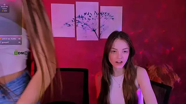 mia_starrr_ from StripChat is Freechat