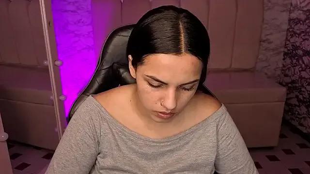 Mialover_v from StripChat is Freechat