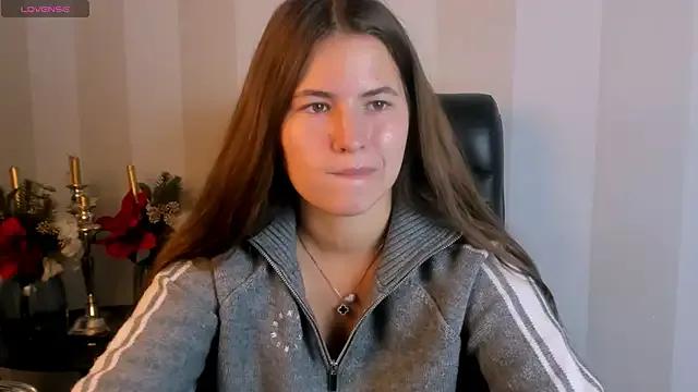 MiaMialani from StripChat is Freechat