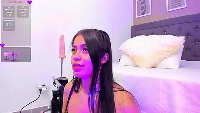 MiaStevenss from StripChat is Freechat