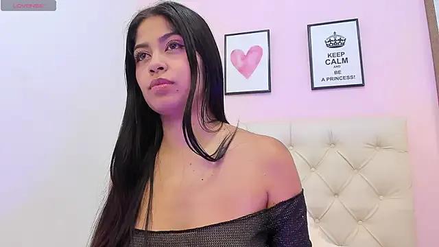 MiaStevenss from StripChat is Freechat