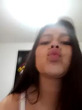 Michell_Gomez from StripChat is Freechat