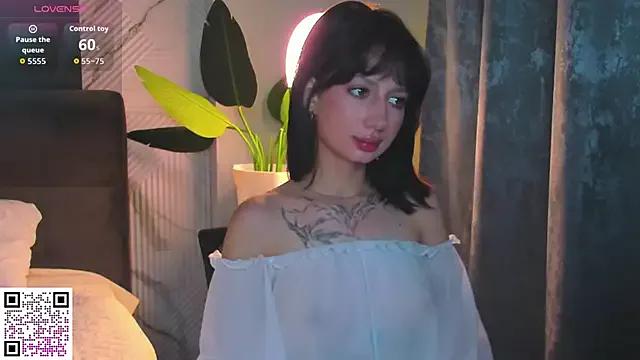 Michelle_Murray from StripChat is Freechat