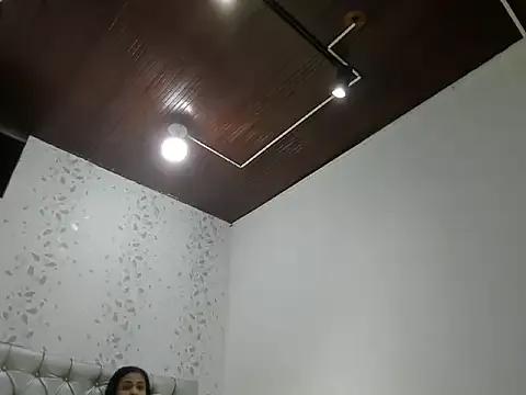 michelle_perla from StripChat is Freechat