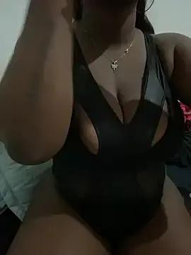 MiiaaCollinss from StripChat