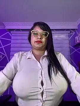 MiiaaJoness from StripChat