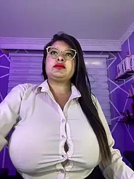 MiiaaJoness from StripChat