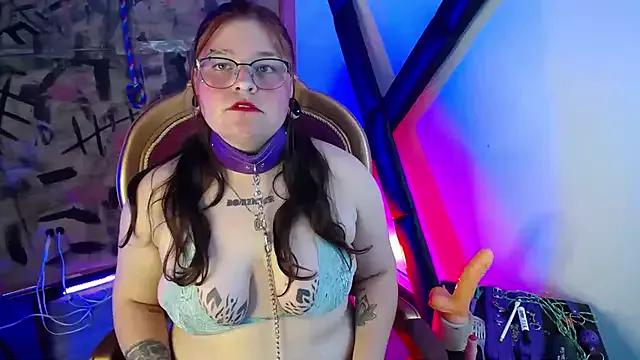 Miilaa___ from StripChat