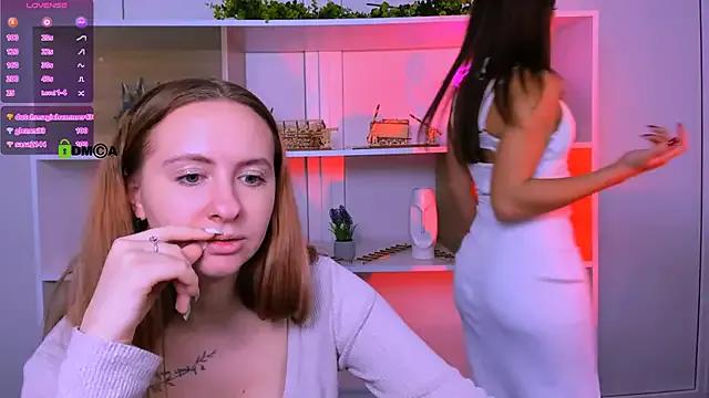 mila_glow1 from StripChat is Freechat