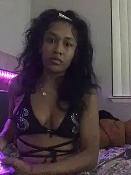 Milanxoxo1 from StripChat is Freechat