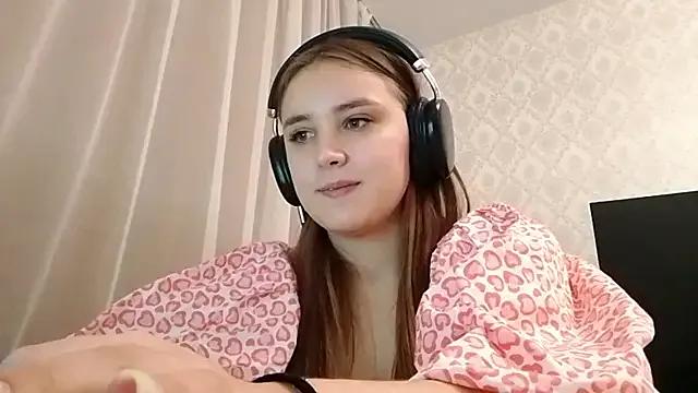 MilaRiviera from StripChat is Freechat