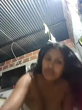miley_horny1 from StripChat is Freechat