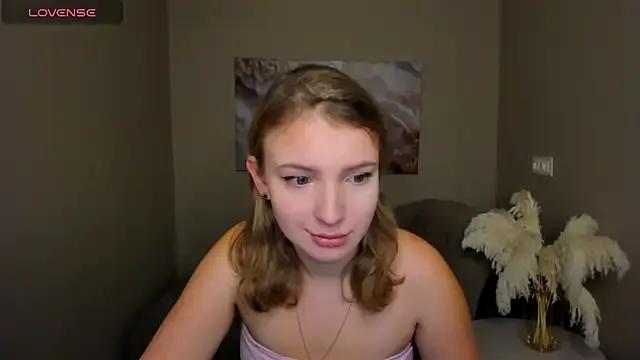 MilinaMorris from StripChat is Freechat