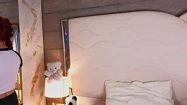 MilleyJones from StripChat