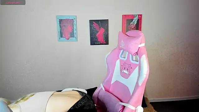 Milly_Rockk from StripChat