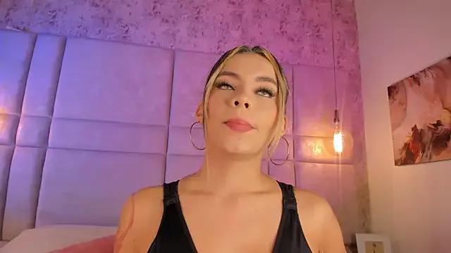 Mily_Vermont from StripChat is Freechat