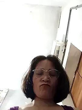 Minh32love from StripChat is Freechat