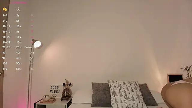 minicapra from StripChat is Freechat