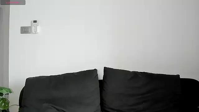Minimaya from StripChat